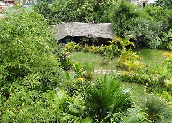 Green Flower Guesthouse